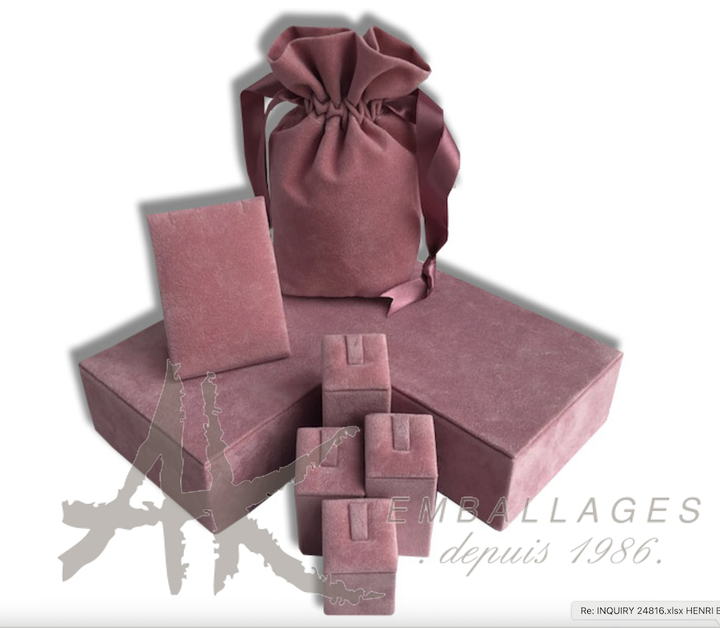 fabricant présentoir display bijoux joaillerie rose plots et supports