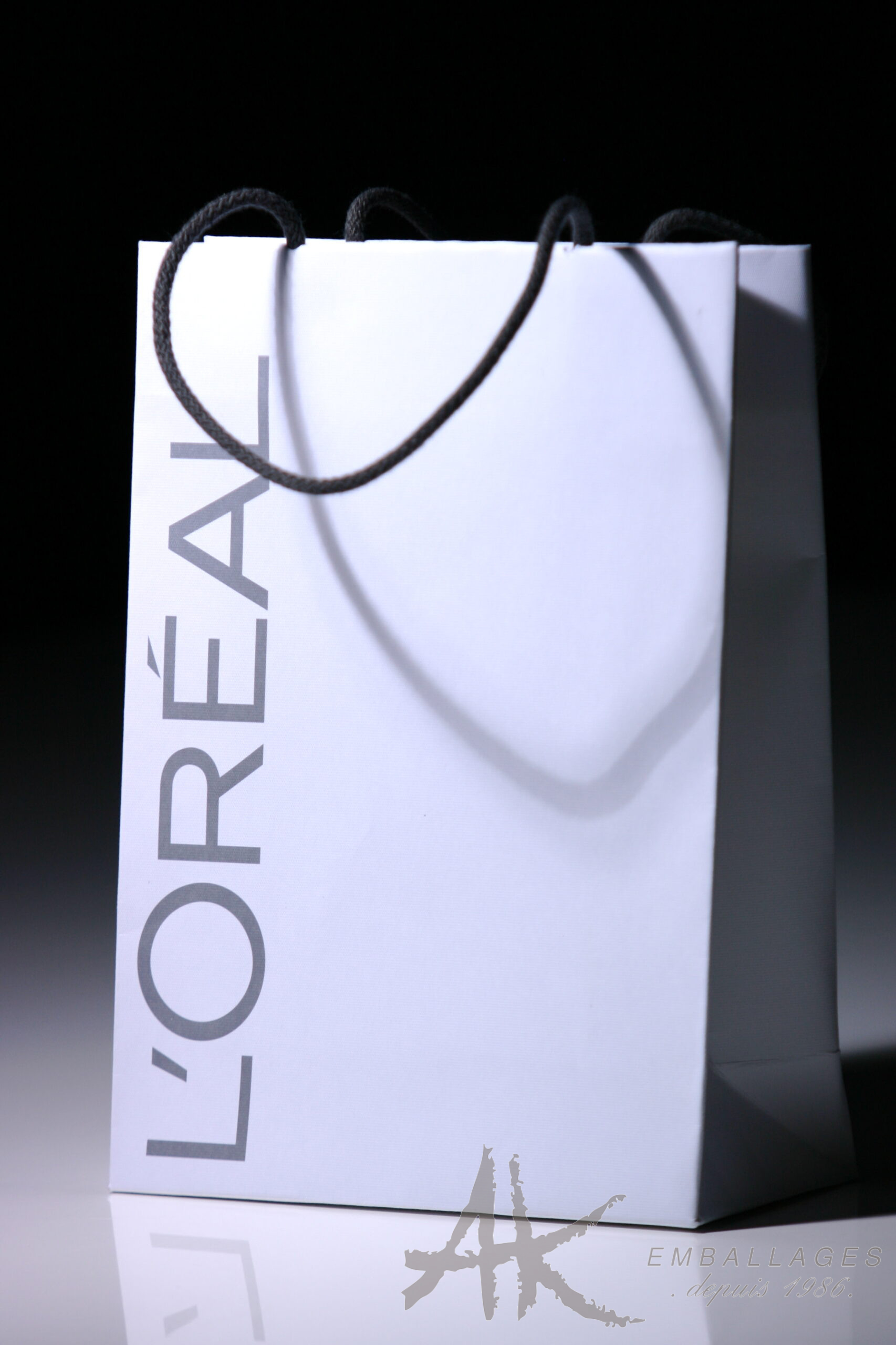 SAC PAPIER BLANC _ LOGO L OREAL